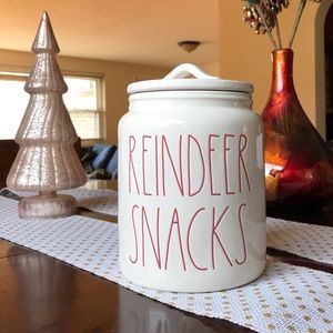 New Rae Dunn Reindeer Snacks White Canister